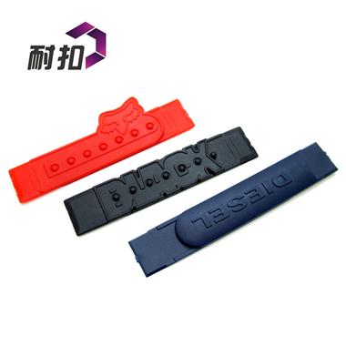 東莞廠家大量現(xiàn)貨直銷環(huán)保 帽扣 雙孔排扣 七孔搭條